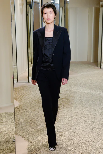 Look 50